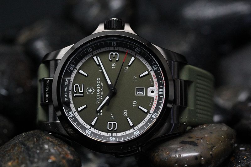 WATCH REVIEW Victorinox Swiss Army Night Vision Watch Freeks